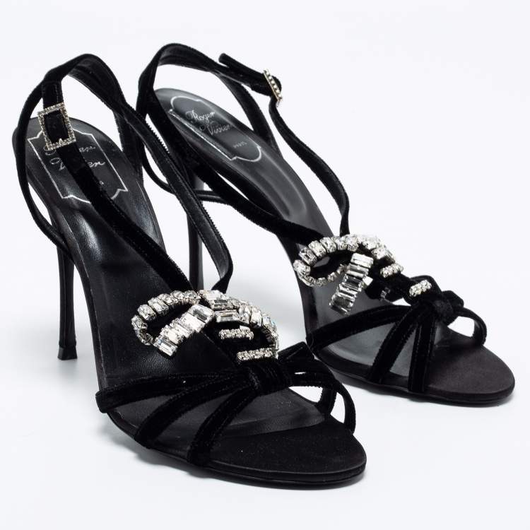 مملوكة مسبقًا Roger Vivier Black Velvet Crystal Embellished Sandals Size 40