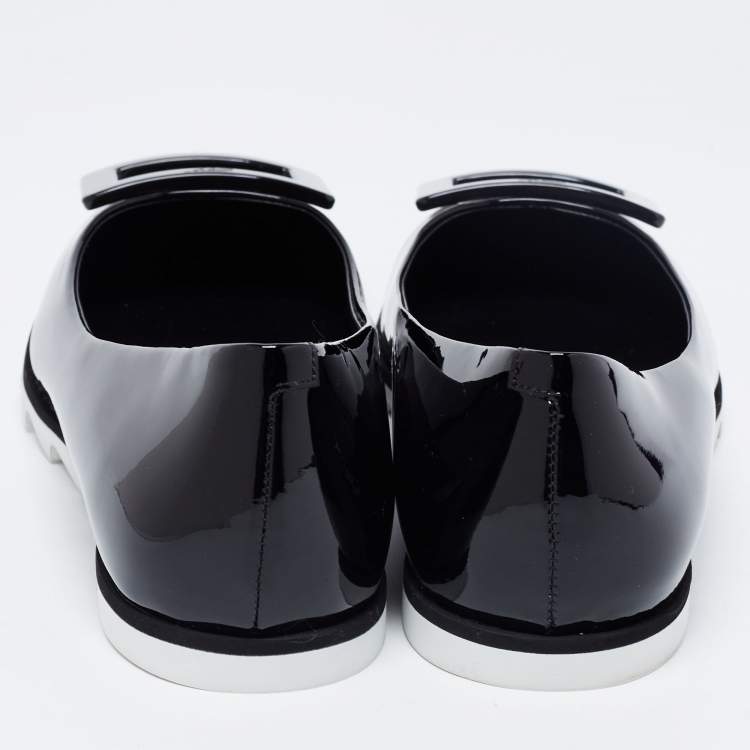 Pre Owned Roger Vivier Black Patent Leather Viv Grommette Ballet Flats Size 38.5