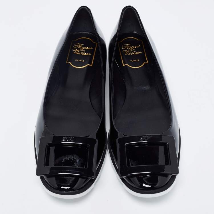 Pre Owned Roger Vivier Black Patent Leather Viv Grommette Ballet Flats Size 38.5