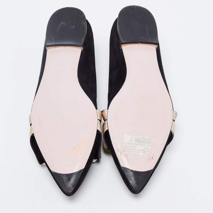 مملوكة مسبقًا Roger Vivier Black Suede Lolita Pearl Embellished Bow Ballet Flats Size 38