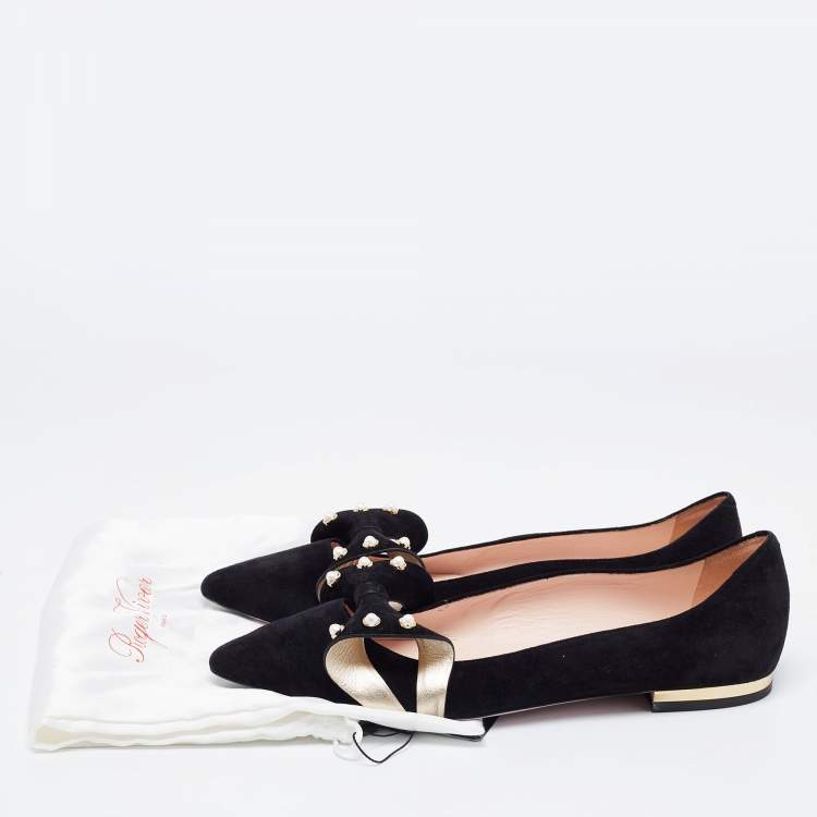 مملوكة مسبقًا Roger Vivier Black Suede Lolita Pearl Embellished Bow Ballet Flats Size 38