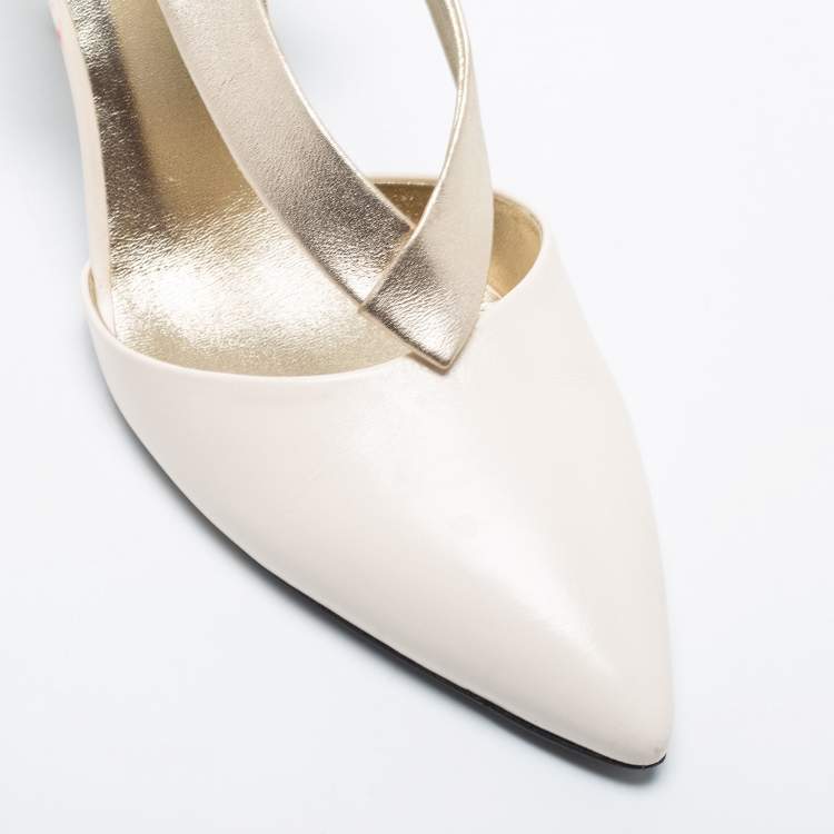 Pre Owned Roger Vivier Cream/Gold Leather V Type Pointed Toe Slingback Pumps Size 40