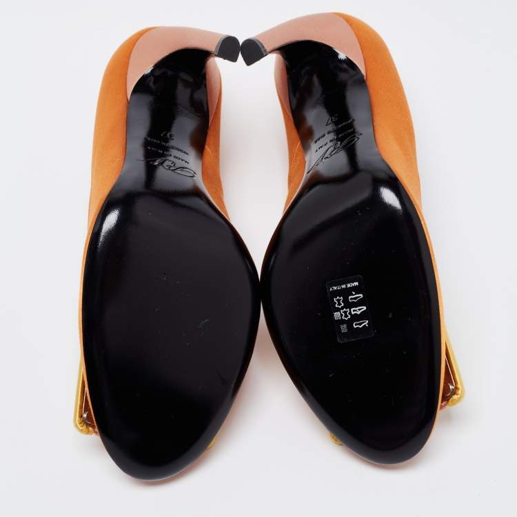 Pre Owned Roger Vivier Orange Satin Buckle Pumps Size 37