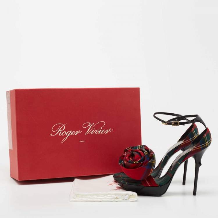 Pre Owned Roger Vivier Multicolor Fabric and Patent Leather Flower Detail Ankle Strap Sandals Size 36