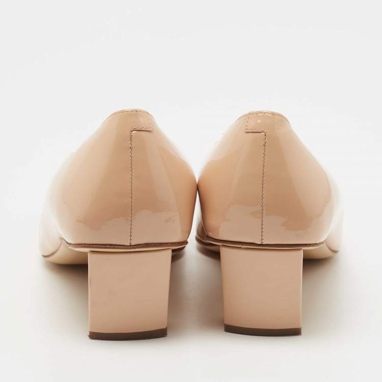 Pre Owned Roger Vivier Beige Patent Leather Trompette Pumps Size 41