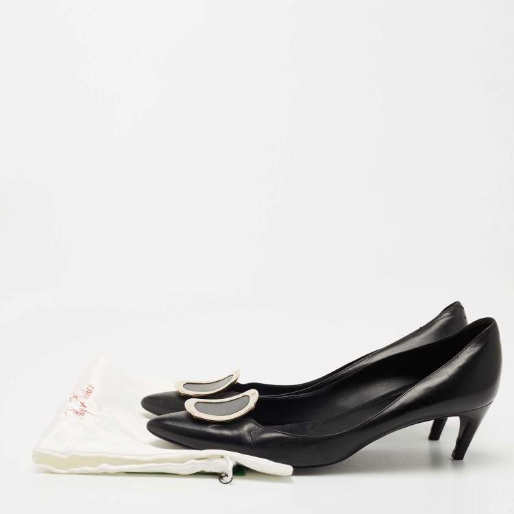 Pre Owned Roger Vivier Black Leather Trompette Pumps Size 40 