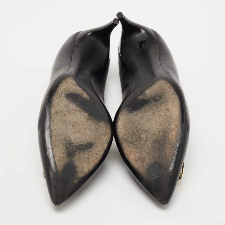 Pre Owned Roger Vivier Black Leather Trompette Pumps Size 40 