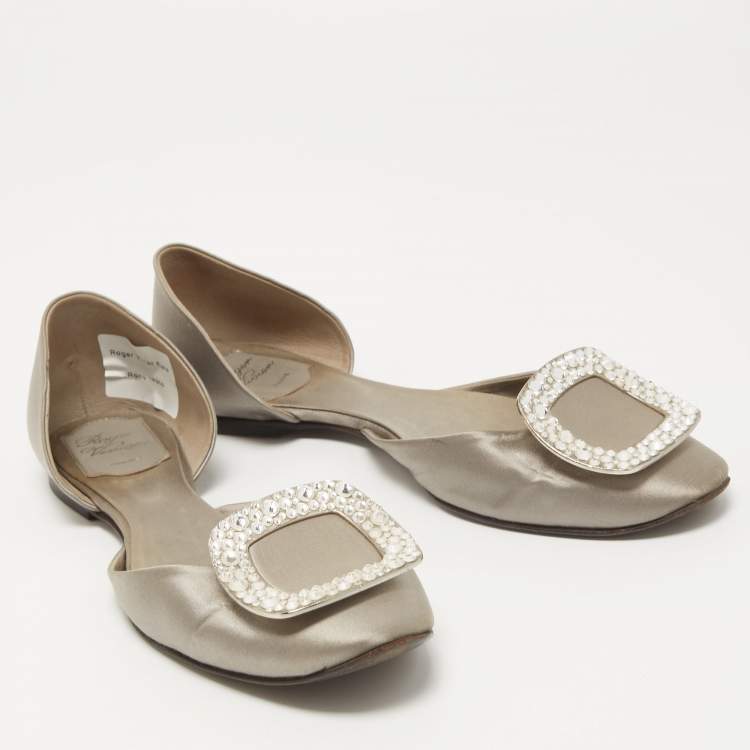 Pre Owned Roger Vivier Grey Satin Crystal Embellished Chips D'orsay Flats Size 38