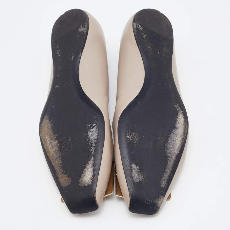 Pre Owned Roger Vivier Beige Leather Belle Ballet Flats Size 40