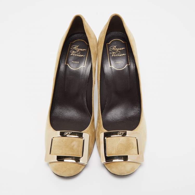 Pre Owned Roger Vivier  Green Suede Belle Pumps Size 38.5