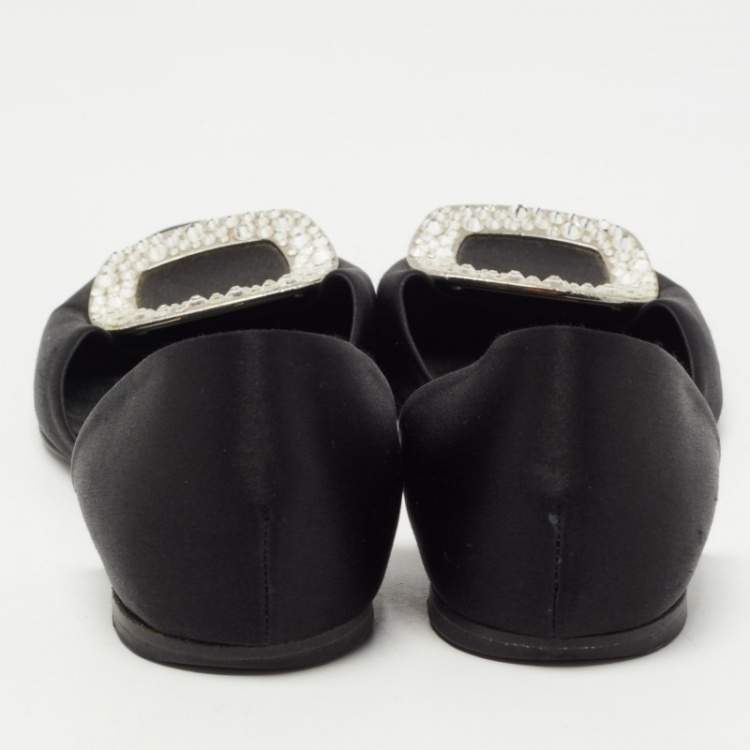مملوكة مسبقًا Roger Vivier Black Satin Crystal Embellished Chip Flats Size 37
