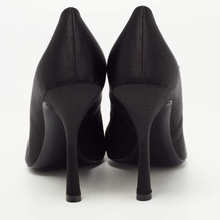 Pre Owned Roger Vivier Black Satin Trompette Crystal Embellished Pumps Size 40