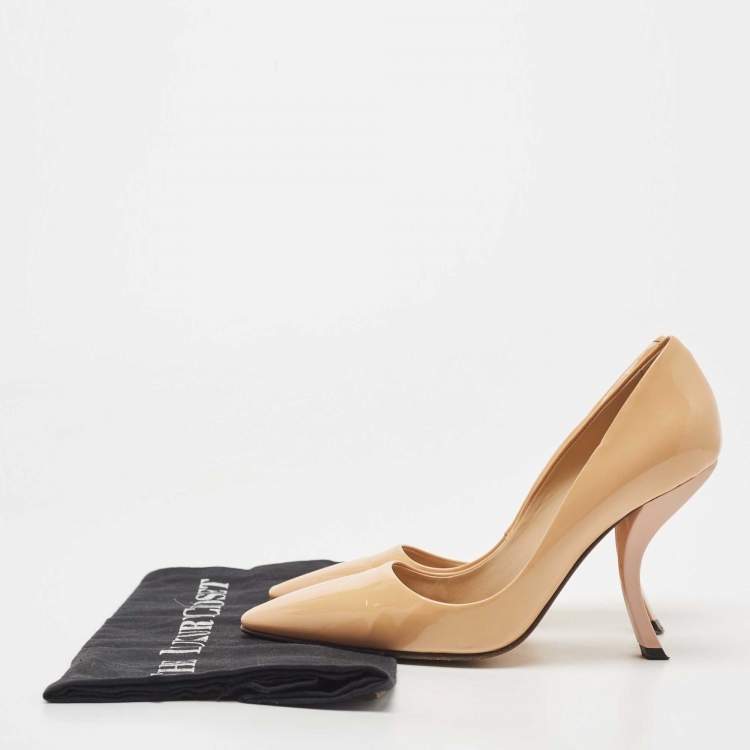 Pre Owned Roger Vivier Beige Patent Leather Pointed Toe Pumps Size 35