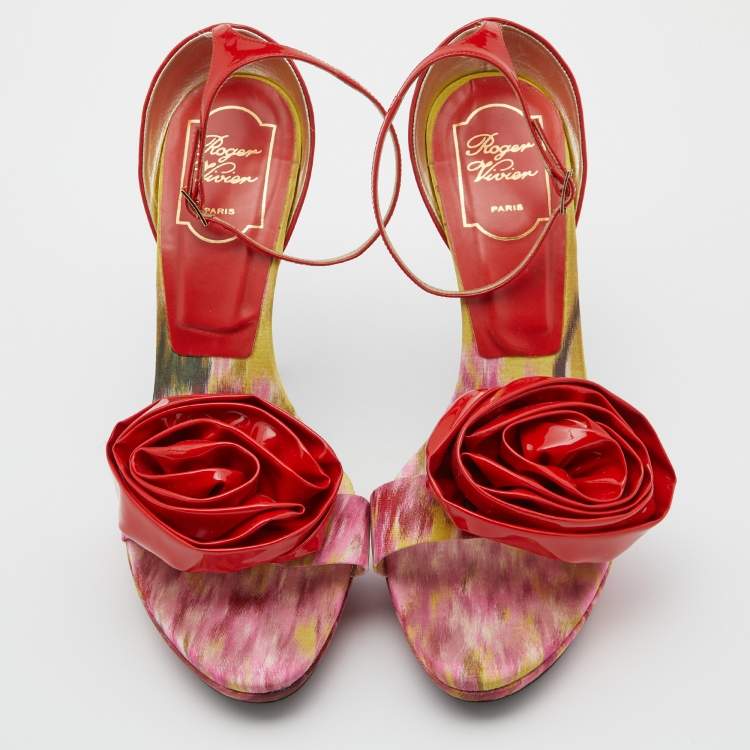 Pre Owned Roger Vivier Red/Pink Satin and Patent Leather Flower Detail Ankle Strap Sandals Size 39