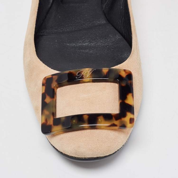 Pre Owned Roger Vivier Beige Suede Gommette Ballet Flats Size 39.5