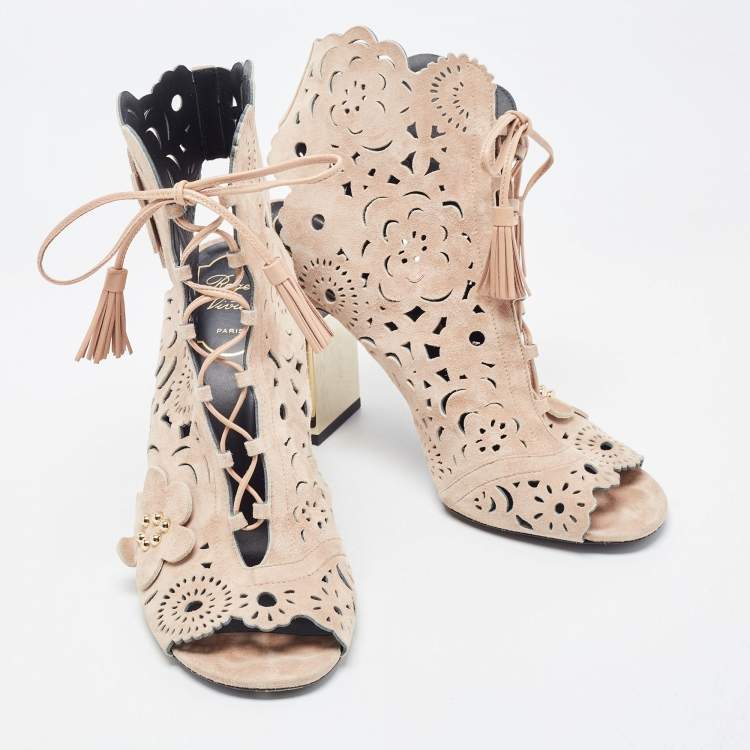 Pre Owned Roger Vivier Beige Suede Laser Cut Embellished Block Heel Ankle Booties Size 39