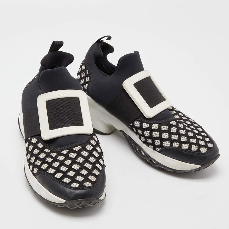 Pre Owned Roger Vivier Black/White Mesh and Neoprene Viv Run Sneakers Size 38