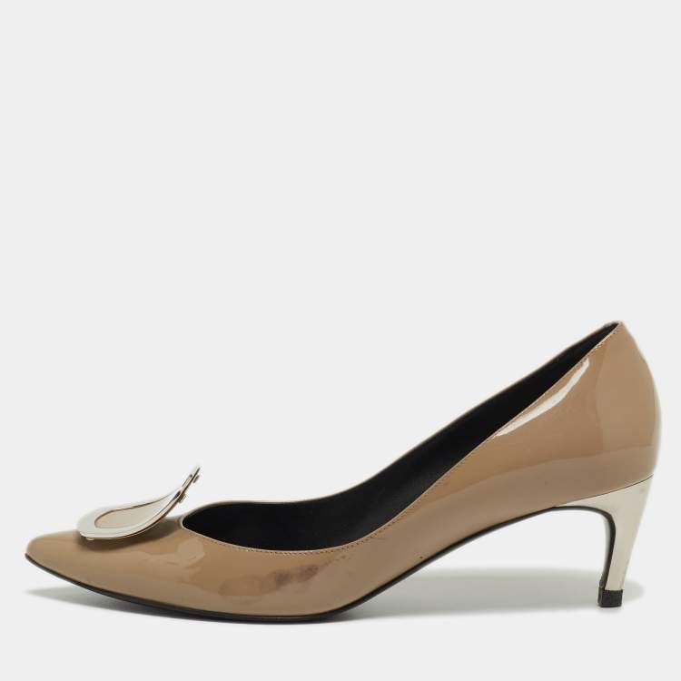 Roger Vivier Beige Patent Leather Pointed Toe Pumps Size 39 Roger