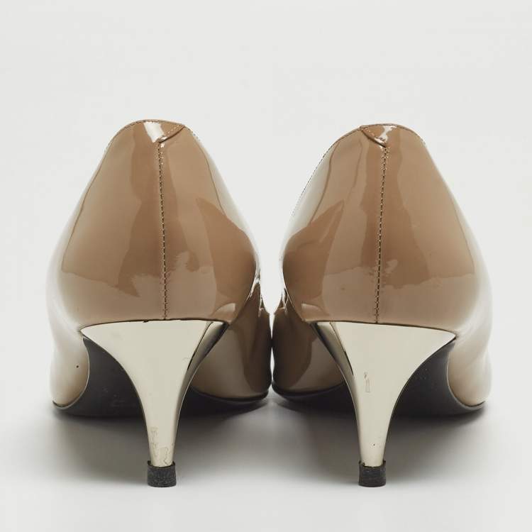 Pre Owned Roger Vivier Beige Patent Leather Pointed Toe Pumps Size 39