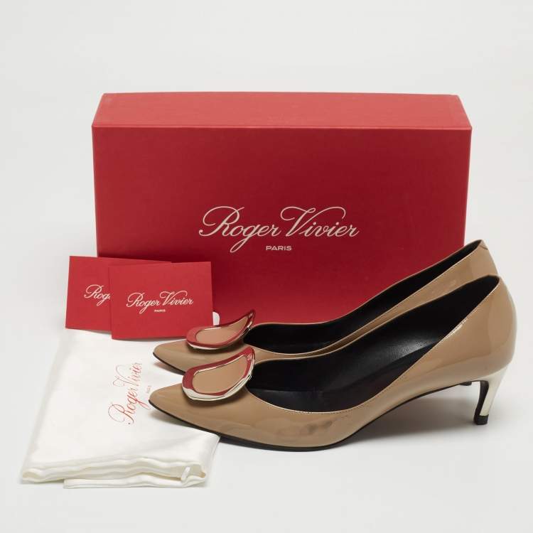 Pre Owned Roger Vivier Beige Patent Leather Pointed Toe Pumps Size 39