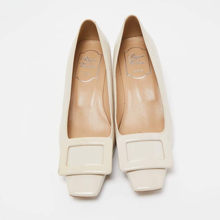 Pre Owned Roger Vivier Cream Patent Trompette Pumps Size 35.5