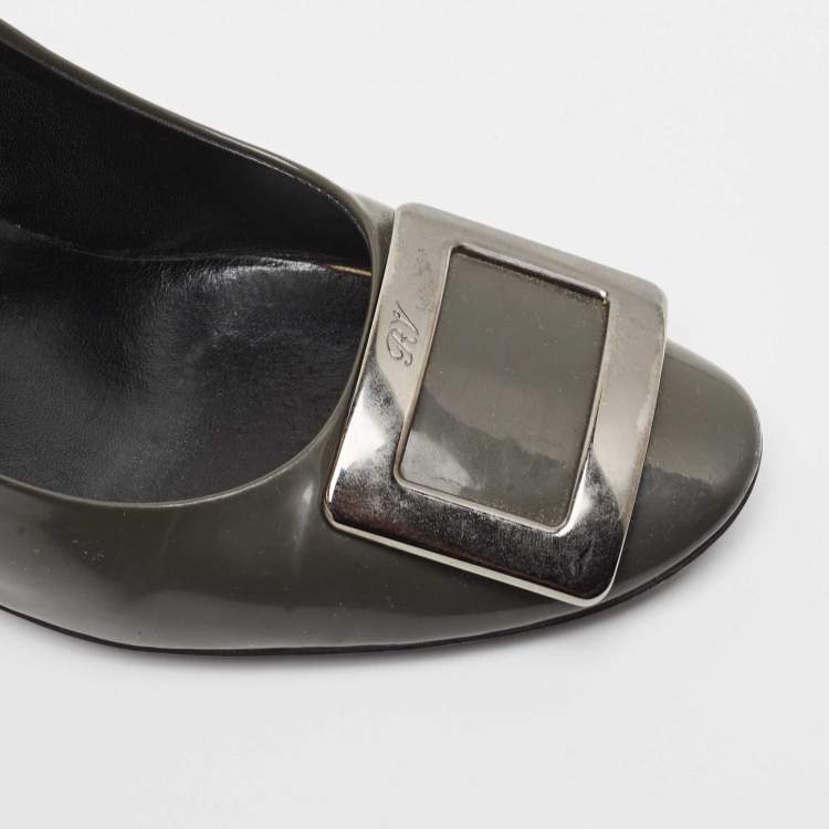 Pre Owned Roger Vivier Olive Green Patent Leather Trompette Pumps Size 38