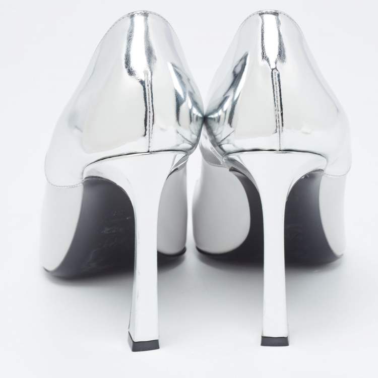 مملوكة مسبقًا Roger Vivier Grey/Silver Leather Trompette Pumps Size 38