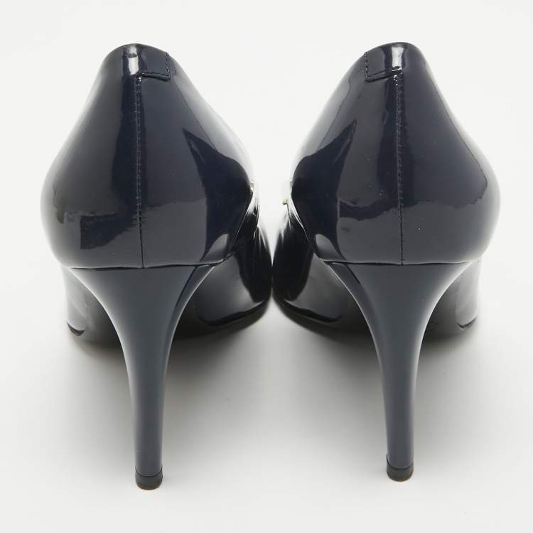 Pre Owned Roger Vivier Blue Patent Leather Belle Vivier Round Toe Pumps Size 38.5