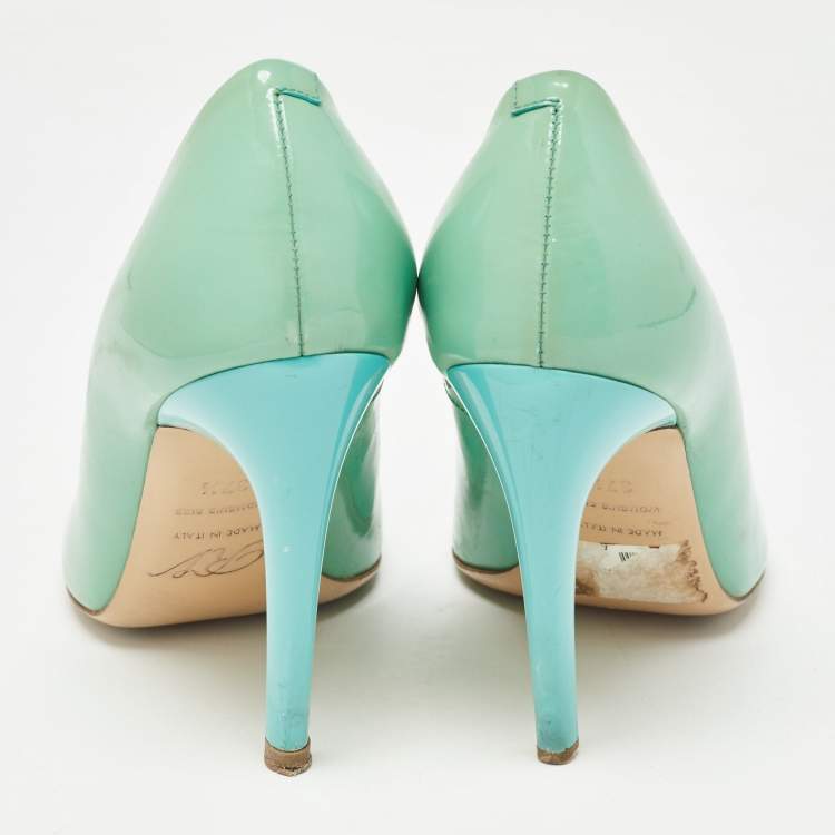 Pre Owned Roger Vivier Green Patent Leather Trompette Pumps Size 37.5