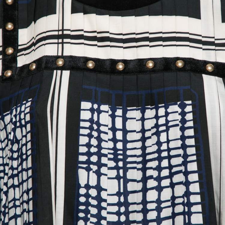 Pre Owned Sacai Multicolored Geometric Printed Georgette Pleated Short Sleeve Top L