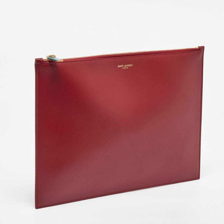 مملوكة مسبقًا Saint Laurent Red Leather Zip Pouch Clutch