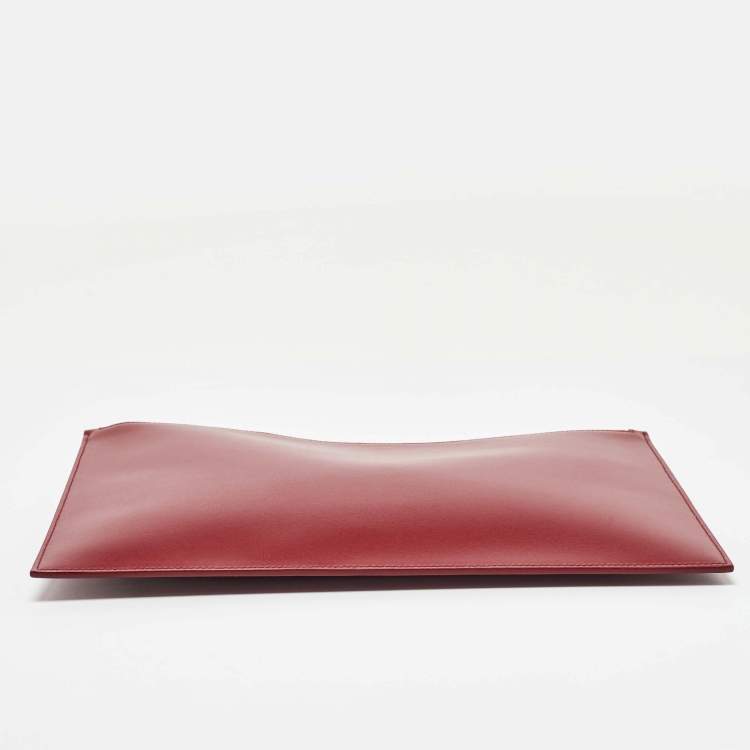 مملوكة مسبقًا Saint Laurent Red Leather Zip Pouch Clutch