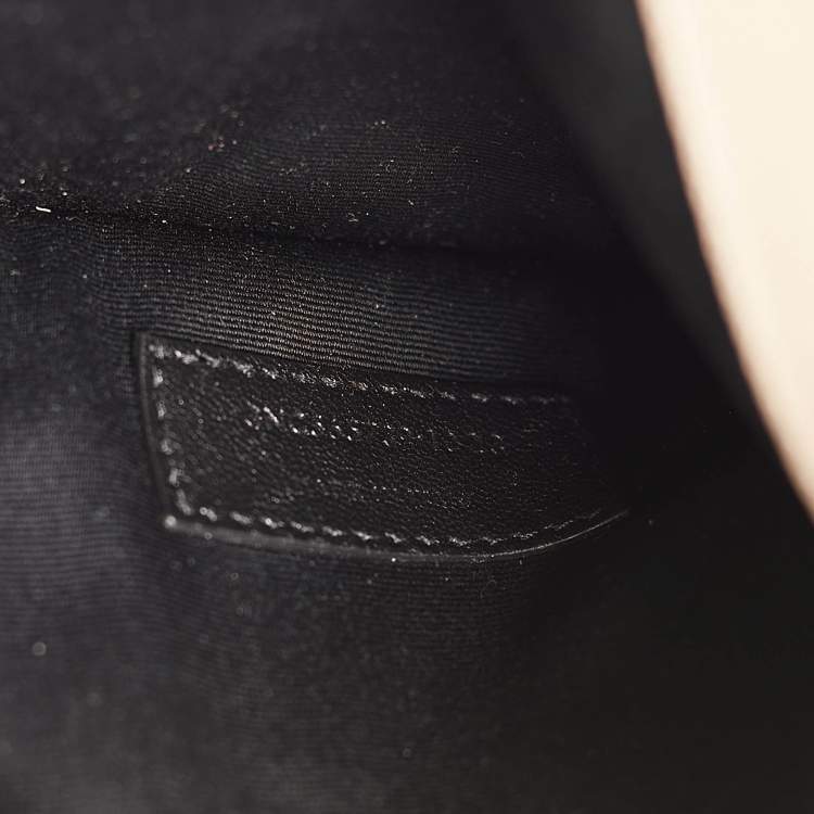 مملوكة مسبقًا Saint Laurent Beige Leather Uptown Pouch
