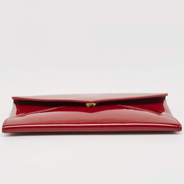 Pre Owned Saint Laurent Red Patent Leather Paloma Envelope Clutch