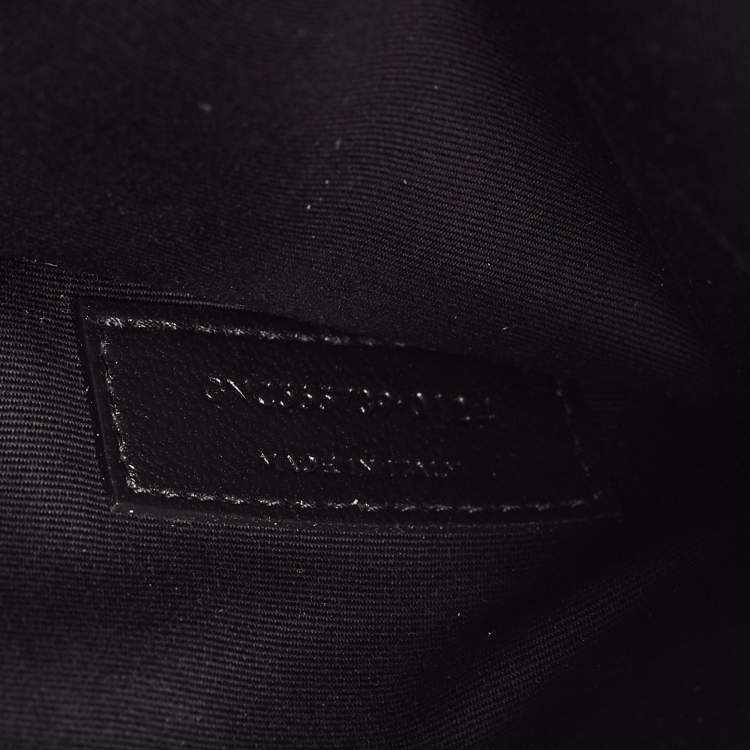 مملوكة مسبقًا Saint Laurent Black Leather Uptown Pouch