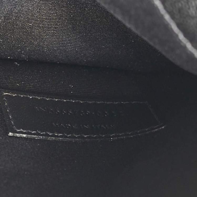 مملوكة مسبقًا Saint Laurent Black Leather Uptown Pouch