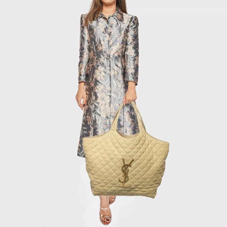 Pre Owned Saint Laurent Beige Quilted Nubuck Maxi Icare Shopping Tote