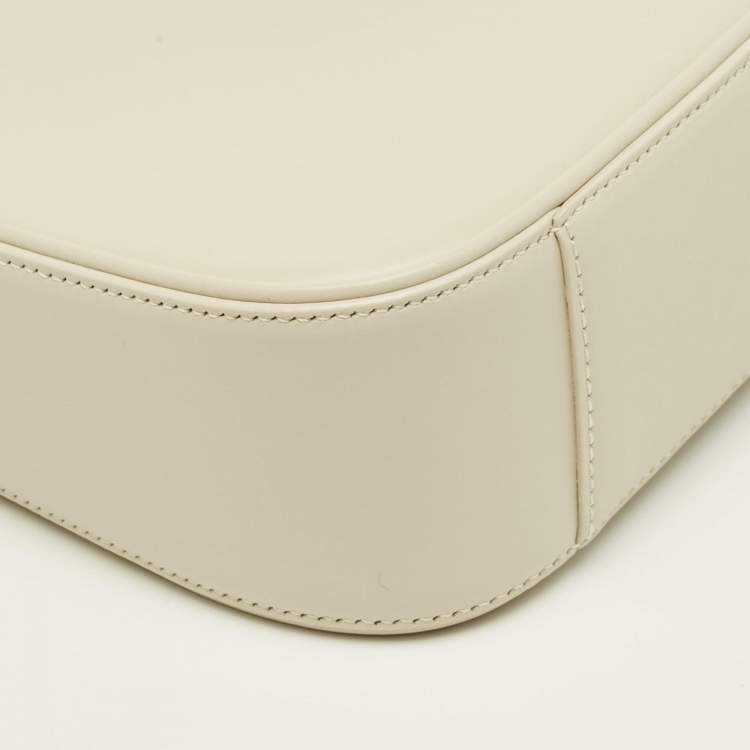 Pre Owned Saint Laurent Ivory Leather LE 5 À 7 Shoulder Bag