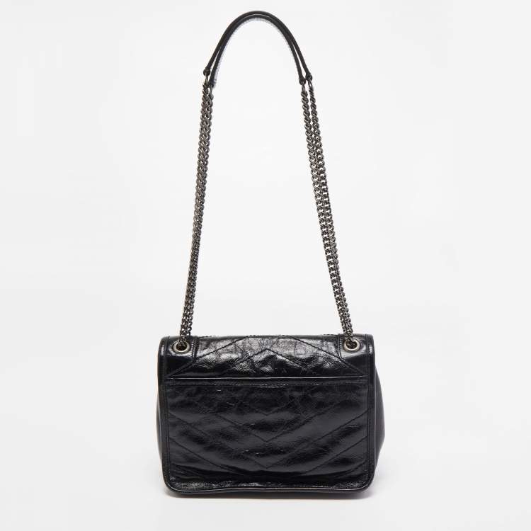 مملوكة مسبقًا Saint Laurent Black Crinkled Leather Baby Niki Chain Shoulder Bag