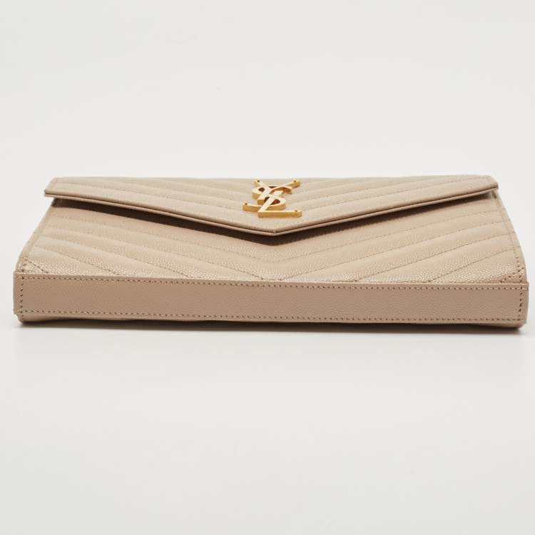 مملوكة مسبقًا Saint Laurent Beige Leather Cassandra Wallet on Chain