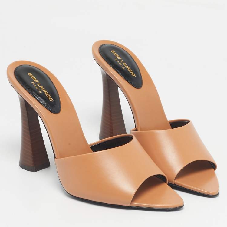 Pre Owned Saint Laurent Tan Leather Suite Mules Size 39