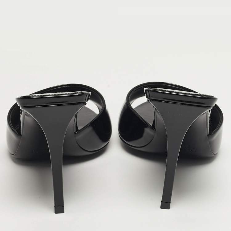 Pre Owned Saint Laurent Romy Size 39 Black Patent Leather Mules