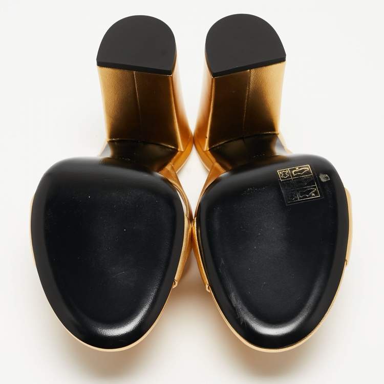 Pre Owned Saint Laurent Gold Gold Leather Bianca Slides Size 38.5