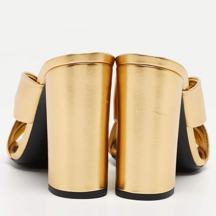 Pre Owned Saint Laurent Gold Gold Leather Bianca Slides Size 38.5