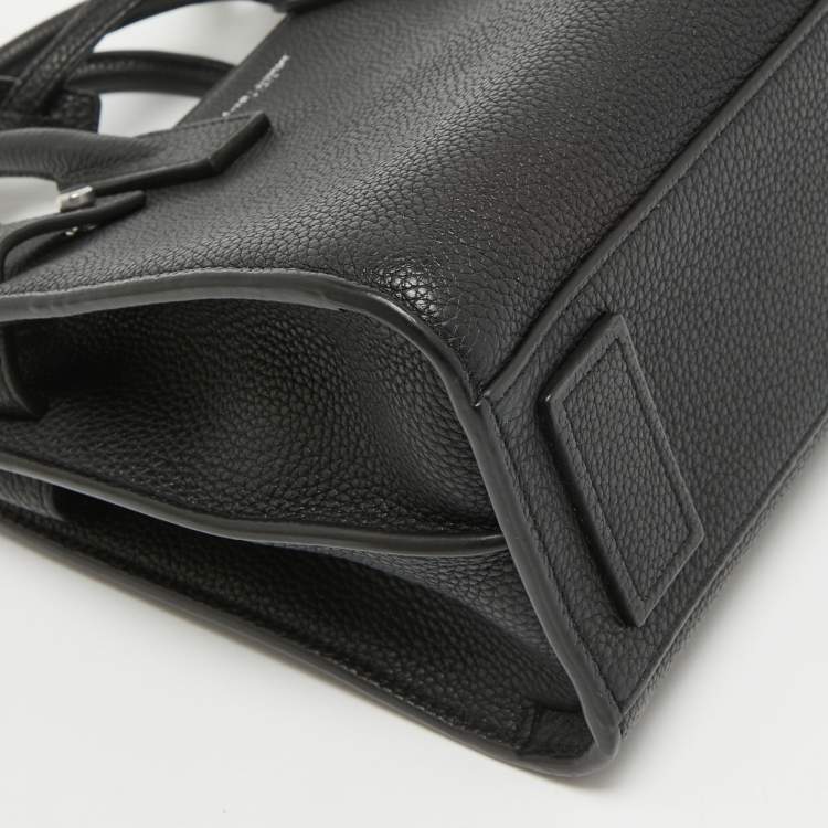 مملوكة مسبقًا Saint Laurent Black Leather Nano Classic Sac De Jour Tote
