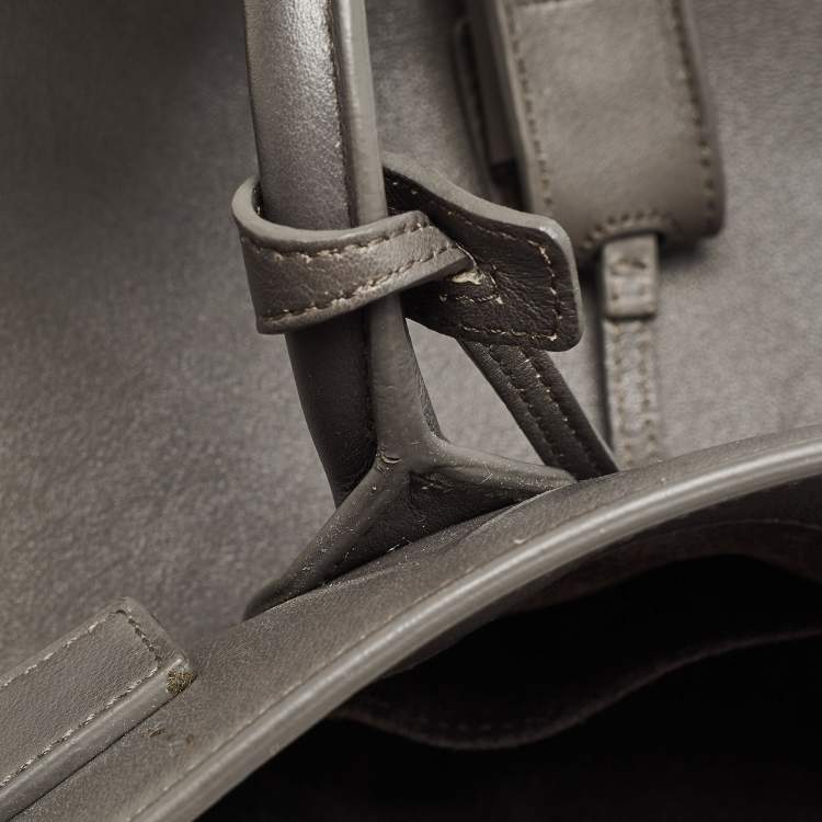 Pre Owned Saint Laurent Grey Leather Small Classic Sac De Jour Tote