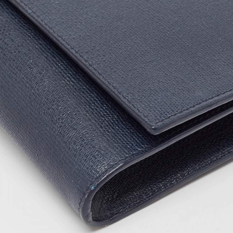 مملوكة مسبقًا Yves Saint Laurent Navy Blue Leather Y-Ligne Clutch