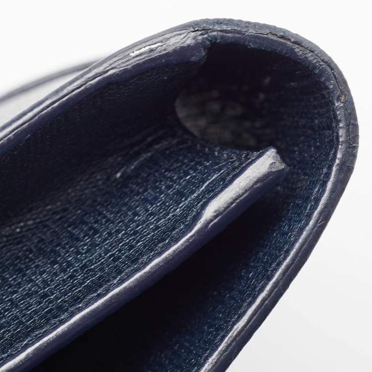 مملوكة مسبقًا Yves Saint Laurent Navy Blue Leather Y-Ligne Clutch
