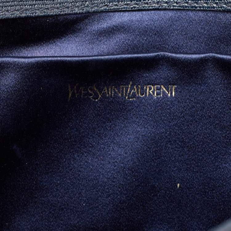 مملوكة مسبقًا Yves Saint Laurent Navy Blue Leather Y-Ligne Clutch