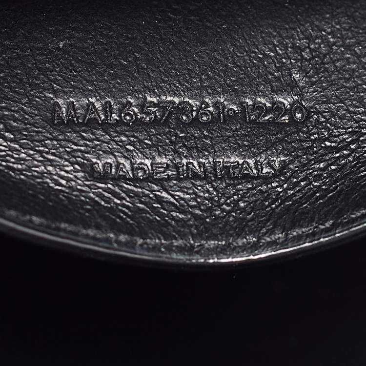 Pre Owned Saint Laurent Black Quilted Leather Victoire Chain Clutch 
